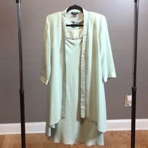 8 Le Bos mint green sheath dress and jacket